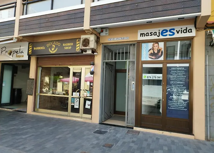 The Yellow Urban Escape 푸에르토 드 라 크루즈