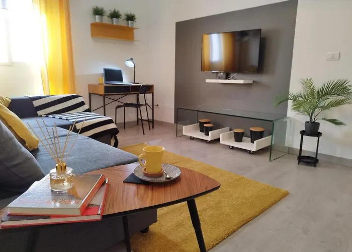 The Yellow Urban Escape *